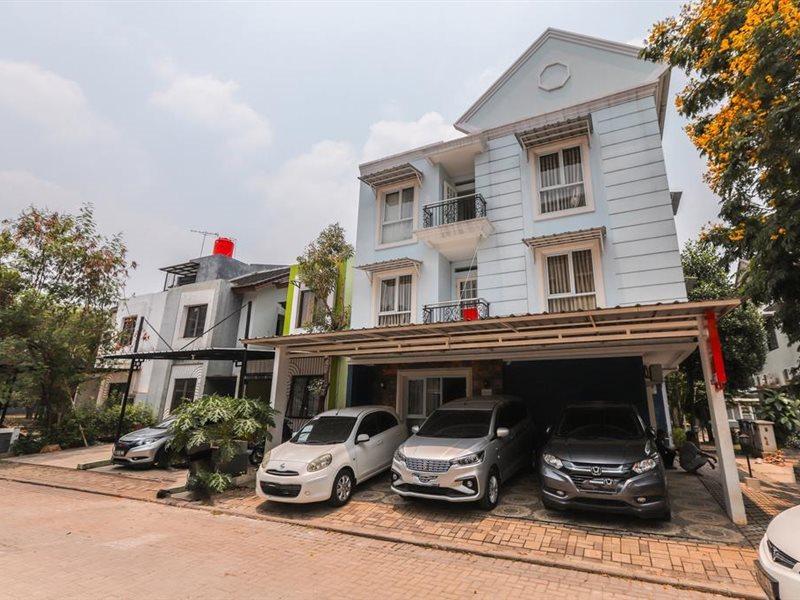 Oyo 1551 Studento Guest House Tangerang Exterior foto