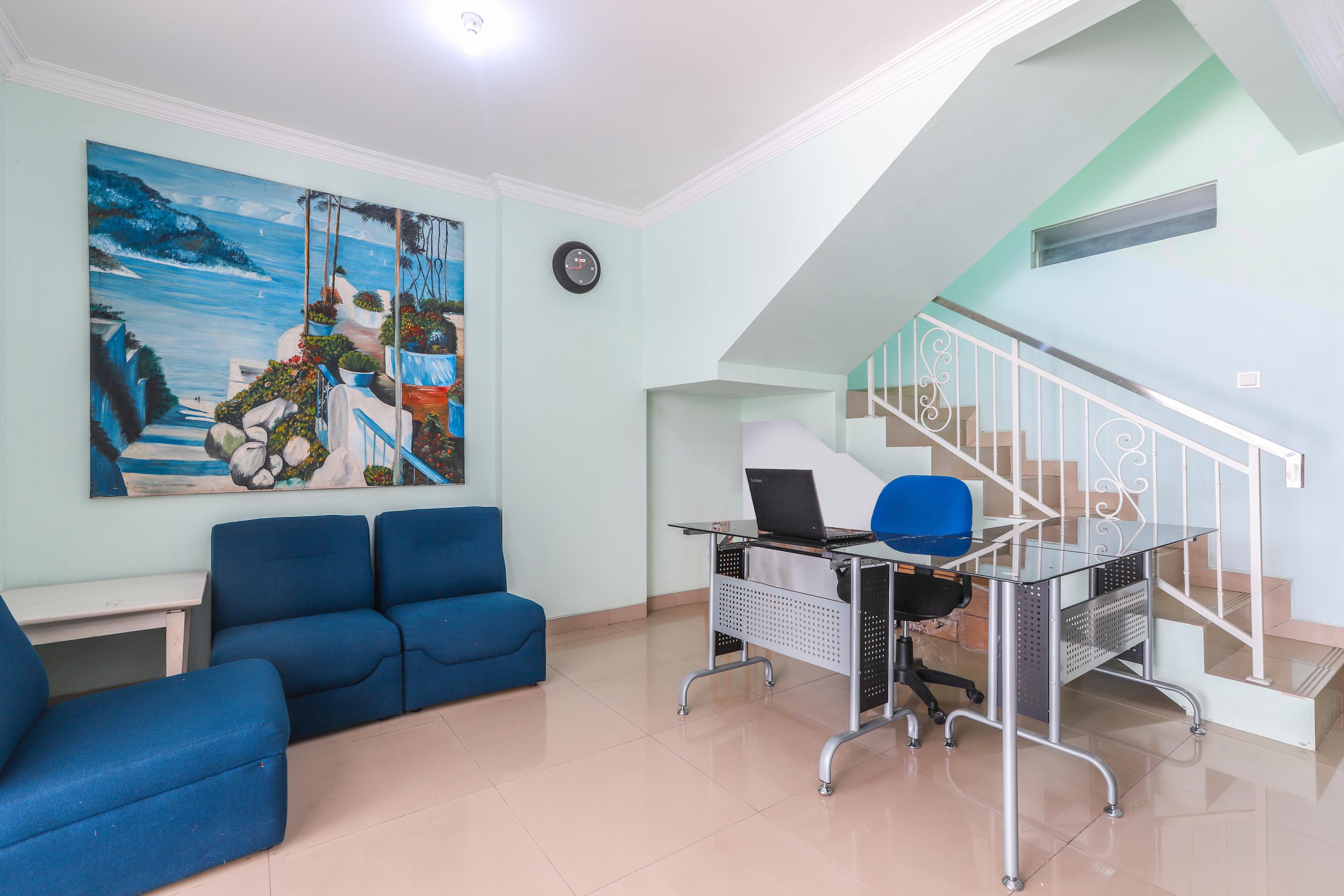 Oyo 1551 Studento Guest House Tangerang Exterior foto